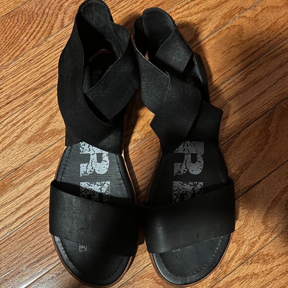 Sorel Ella II, size 8 - Picture 1 of 3